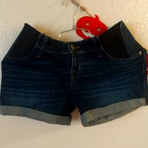 SOLD Expandabl side panels smooth & sculpts shorts